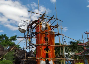 Patung Dewi Kwan Im