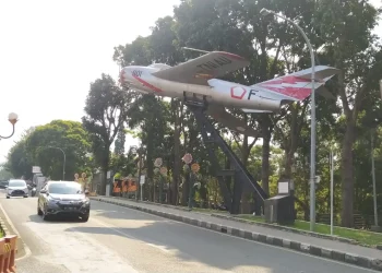 monumen pesawat