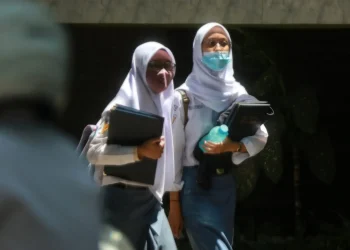 Seragam sekolah
