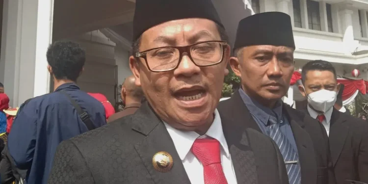 wali kota Sutiaji