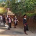 Arak-arakan tumpeng memasuki wisata sumber Umbulan Tanaka.