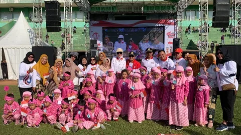 Wali Kota Malang, Bunda PAUD Kota Malang bersama siswa PAUD.