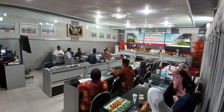 Suasana rapat koordinasi Silatnas 2023 IKA-Unisma.