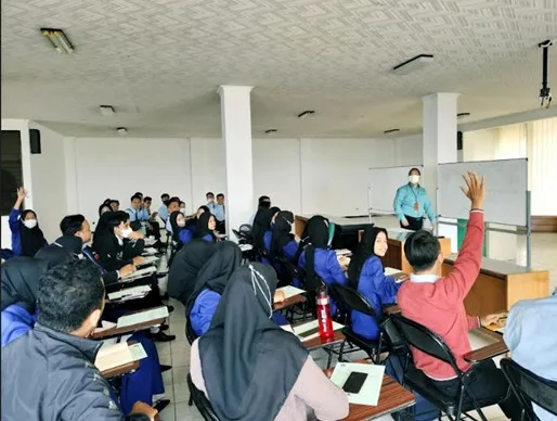 Proses pembelajaran di Vokasi UMM.