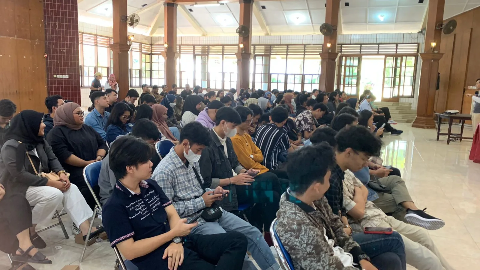 130 peserta yang notabene mahasiswa STIE Malangkucecwara mengikuti pembekalan.