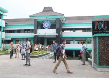 IKIP Budi Utomo Malang.