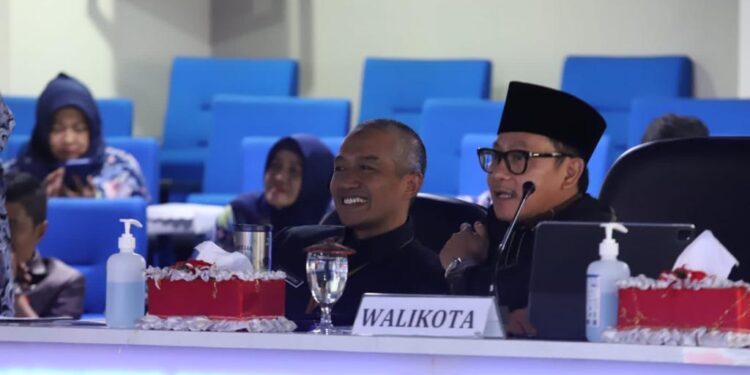 Wali Kota Malang Sutiaji presentasi inovasi Jarik Ma’Siti kepada jajaran Tim Panel Independen Kompetisi Inovasi Pelayanan Publik (KIPP) 2023.