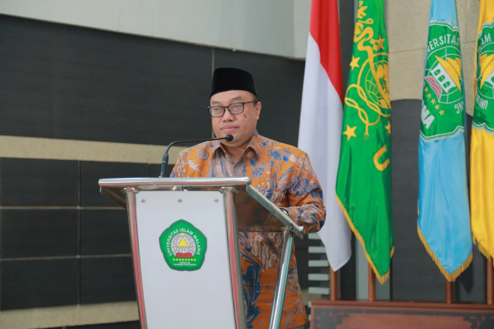 Wakil Rektor Bidang Akademik dan Kerja Sama Unisma, Prof Drs. Junaidi Mistar M.Pd.,PhD.