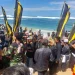 Warga memadati Pantai Regent Balekambang untuk mengikuti kegiatan Larung Sesaji.