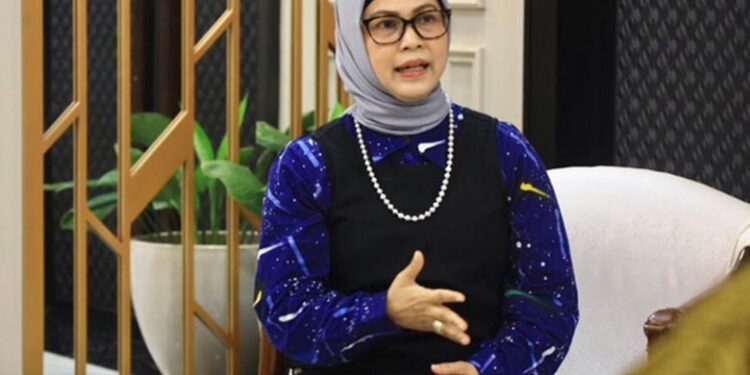 Siti Nur Azizah, Putri Wapres Alumni FH Unisma