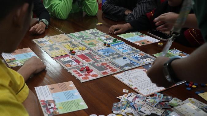 Board Game menjadi media pembelajaran baru yang ditawarkan pendidikan tinggi vokasi Polinema. 