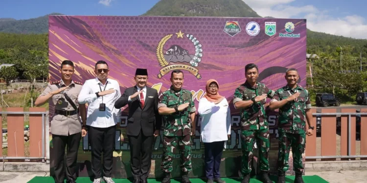 Peresmian Balayang Point jadi spot wisata dirgantara baru di Kota Batu, Jawa Timur oleh Danrem 083 Bdj Brigjen Gogor hingga Pj Wali Kota Batu, Aries Agung Paewai.