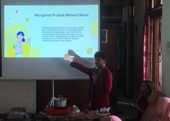 Ardia Anwar Sanusi sebagai pembicara materi.