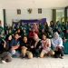 Tim PKM UM bersama ibu-ibu PKK.