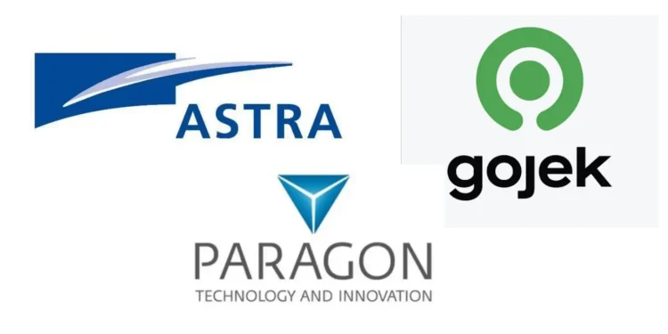 Logo tiga perusahaan Astra, Paragon dan Gojek.