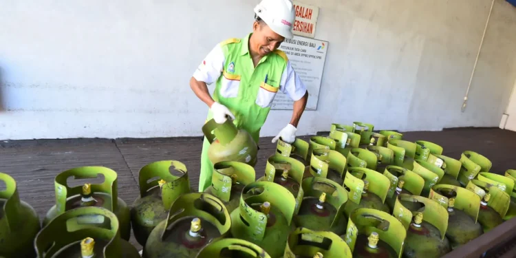 Distribusi LPG subsidi 3 Kilogram di wilayah Jatim.