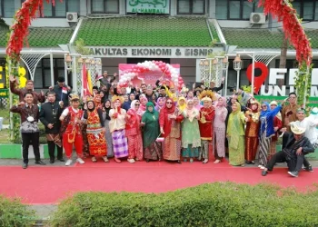 Kemeriahan acara peringatan HUT RI ke-78 di FEB Unisma.