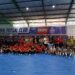 Seluruh tim futsal yang mengikuti turnamen futsal berfoto bersama dengan Wabup Malang, Didik Gatot Subroto