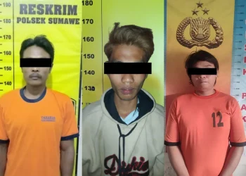 Para tersangka yang berhasil diamankan polisi.
