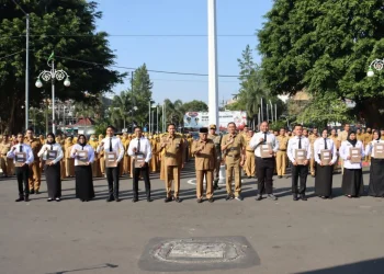 Perwakilan PPPK di Pemkab Malang yang menerima SK Pengangkatan secara simbolis.