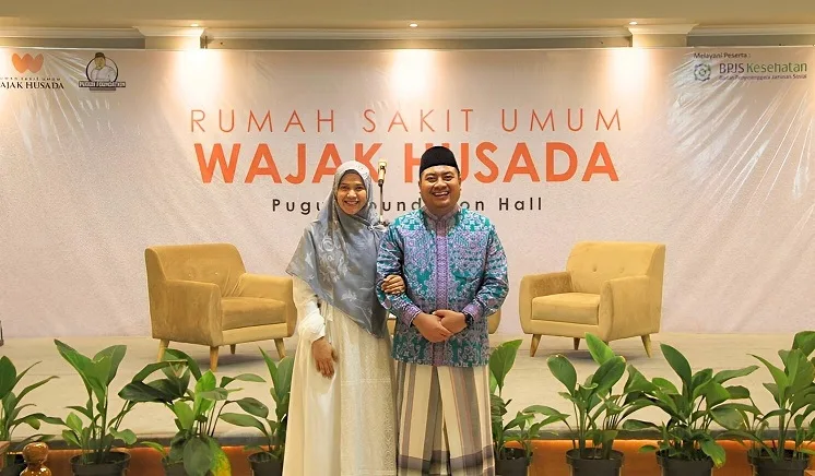 drh. H. Puguh Wiji Pamungkas, MM., bersama sang istri, dr. Hj. Fitriya Fajar Wati M.Kes.
