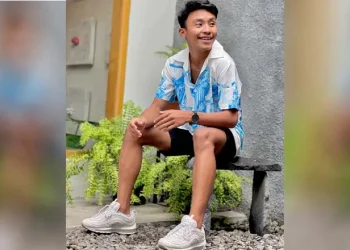 Profil dan Biodata