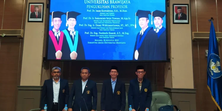 profesor - 4 Profesor Baru di UB Malang akan Dikukuhkan, Teliti Tahu hingga Teknologi Harvesting Energi Alternatif