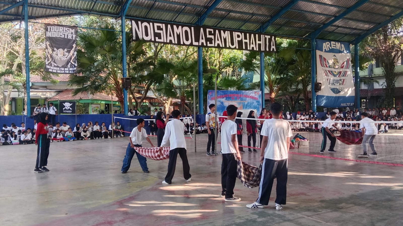 Kemeriahan perlombaan yang digelar di SMK Negeri 2 Kota Malang.