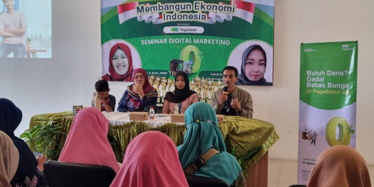 Suasana gelaran seminar digital marketing oleh Pegadaian Area Malang.
