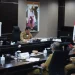 Pj Wali Kota Batu, Aries Agung Paewai, saat memimpin rapat membahas KUA dan PPAS 2023. Ia ingin sejumlah program prioritas segera terealisasi.