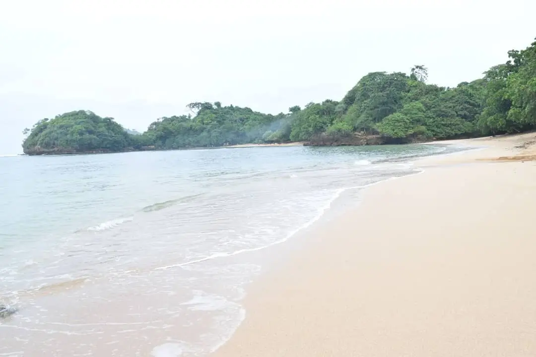 Potret Pantai Kondang Merak. 