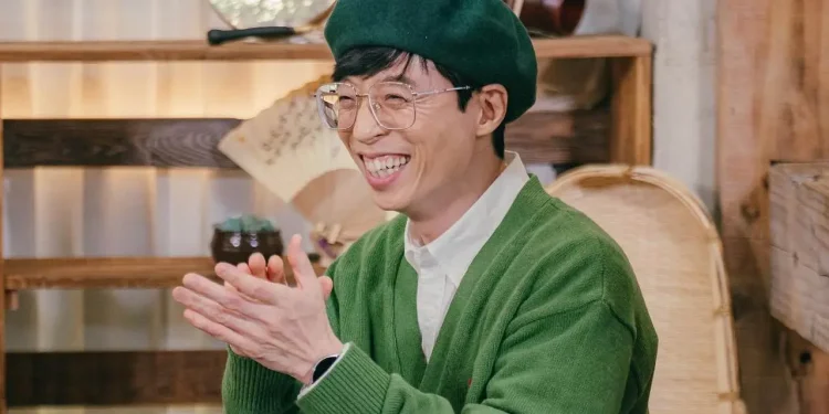 Yoo Jae-suk saat membintanig salah satu variety show.