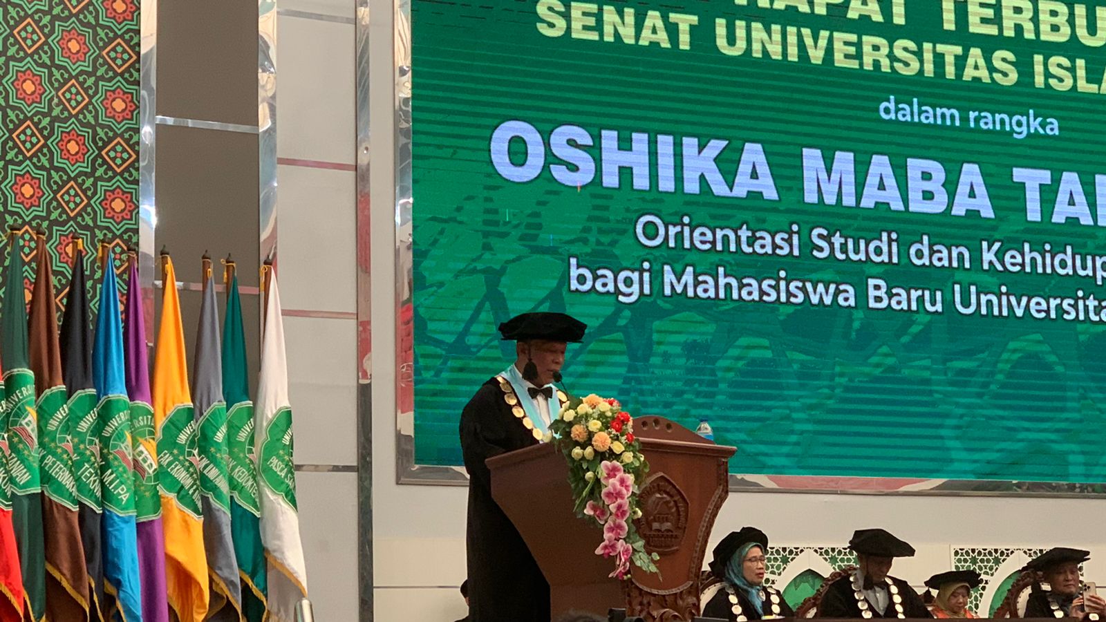 Rektor Unisma Prof Maskuri MSi membuka rangkaian Oshika Maba 2023. 