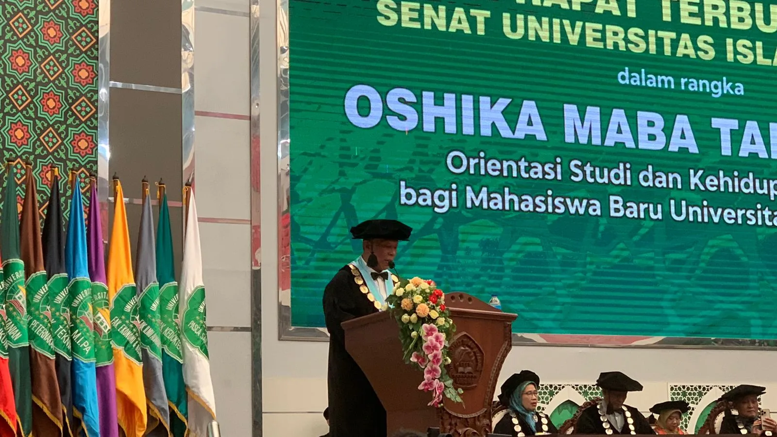 Rektor Unisma Prof Maskuri MSi membuka rangkaian Oshika Maba 2023.