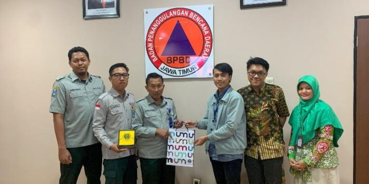 Tim Peneliti UM bersama BPBD Provinsi Jawa Timur.