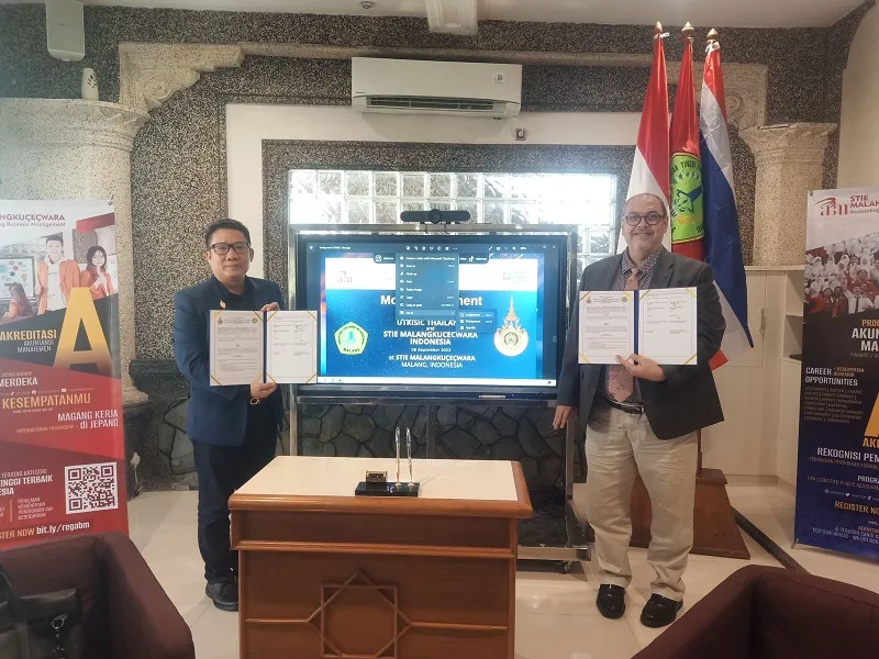 Direktur ISIC Bangkok Thailand dan Ketua STIE Malangkucecwara.