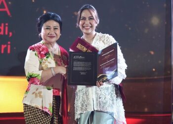 Humas Pegadaian meraih penghargaan Top 50 Kartini Humas Indonesia oleh Praktisi PR terkemuka, Prita Kemal Ghani  dalam acara perayaan Sewindu PR Indonesia yang diselenggarakan di Jakarta, Kamis (21/09/2023).