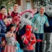 Karakter Spiderman berfoto bersama dengan para Tamu Hotel Grand Mercure Malang Mirama.