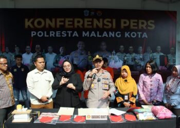 Polresta Malang Kota mengungkap kasus perdagangan bayi di media sosial.