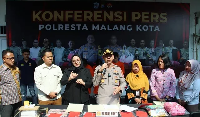 Polresta Malang Kota mengungkap kasus perdagangan bayi di media sosial.