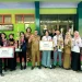 Apresiasi kepala SMKN 1 Turen bersama jajaran kepada dua tim yang meraih juara 1.