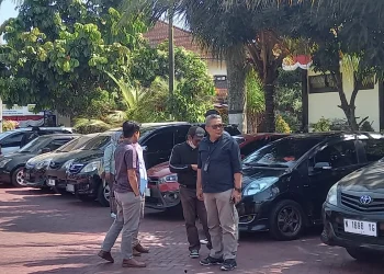 Keluarga korban Tragedi Kanjuruhan tiba di Polres Malang untuk mengikuti gelar perkara khusus.