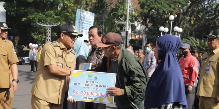 wali kota Sutiaji