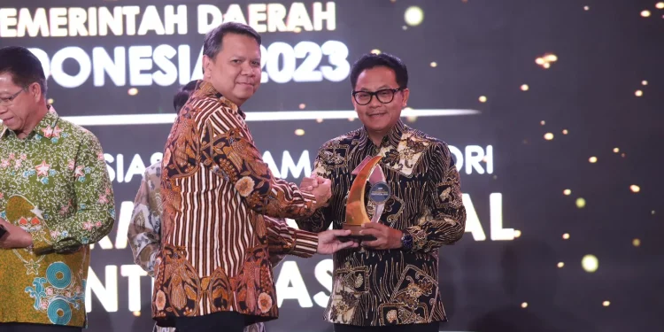 kebakaran - Gudang Mebel di Wajak Kebakaran Akibat Korsleting Listrik, Kerugian Capai Ratusan Juta