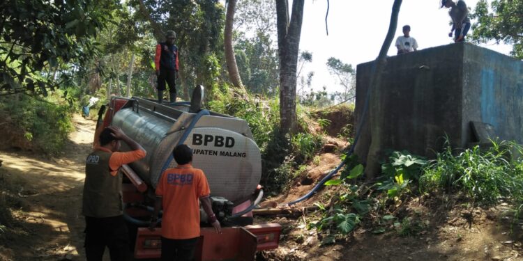 BPBD Kabupaten Malang bantu air di desa alami kekeringan