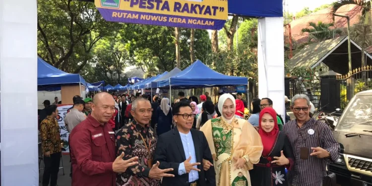 pesta rakyat