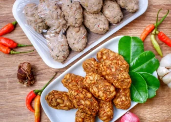 Mendol menjadi salah satu menu khas Malang yang wajib untuk dicoba.