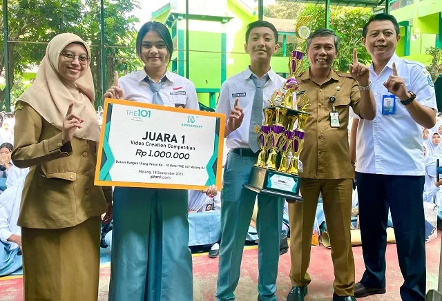 Apresiasi SMKN 1 Turen kepada siswa jurusan perhotelan yang meraih juara di lomba video creation.
