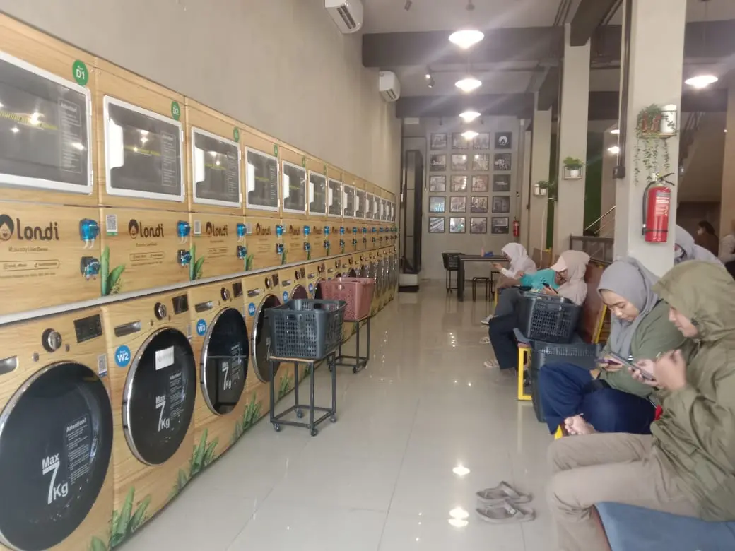 Pelanggan yang memanfaatkan layanan Londi.