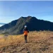 Ilustrasi hiking di Gunung Arjuno.